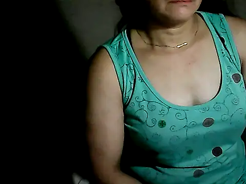 Snapshot of yoursPinayMama1682 chatting on September 2025 10:46:01 PM yoursPinayMama1682 online show from September 2025 10:46:01 PM