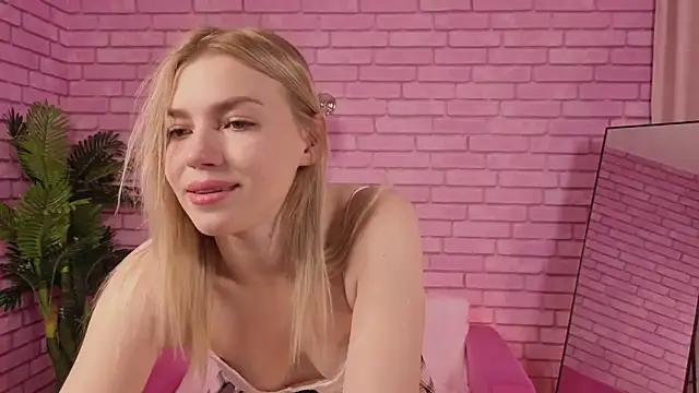 Margo Robbbie online show from October 2025 01:11:01 AM