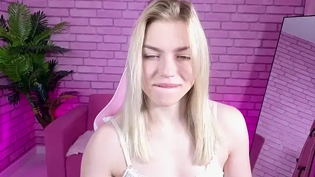 Margo Robbbie online show from November 2025 01:05:01 AM