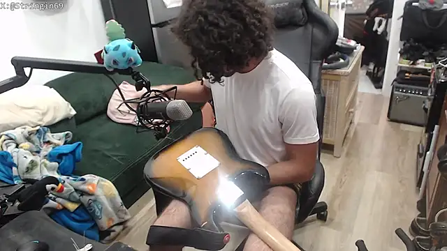 Stringin69 online show from July 2026 05:04:02 PM