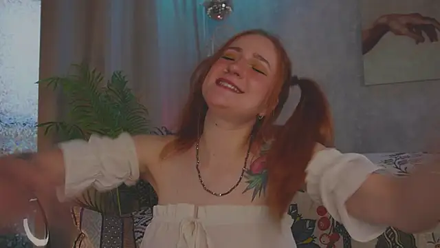 Snapshot of Charming_winky chatting on October 2025 02:26:02 PM Charming winky online show from October 2025 02:26:02 PM