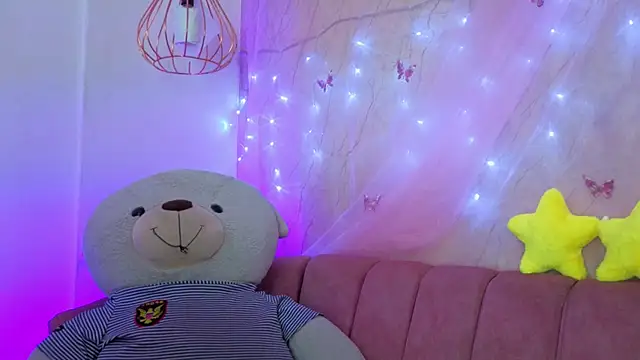 april bennett online show from January 2026 05:38:02 PM