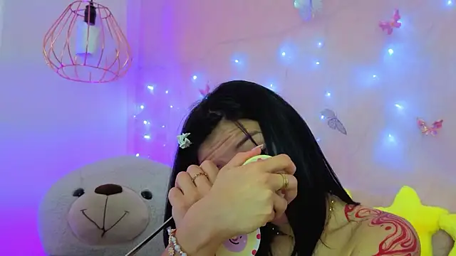 april bennett online show from February 2026 12:57:01 PM