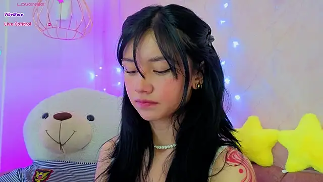 april bennett online show from March 2026 01:00:01 PM