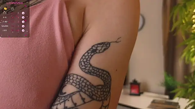 Snapshot of Irene_Ward chatting on October 2025 06:05:01 PM Irene Ward online show from October 2025 06:05:01 PM