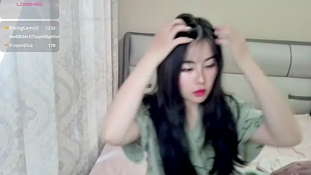 Snapshot of XIAOYU7-2025 chatting on October 2025 08:04:01 AM XIAOYU7-2025 online show from October 2025 08:04:01 AM