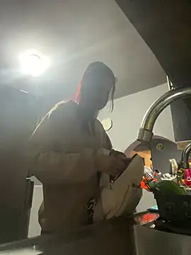 Caroline daring online show from March 2026 12:28:01 AM