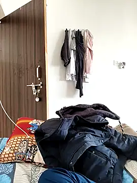 Chanderi19 online show from November 2025 04:48:02 AM