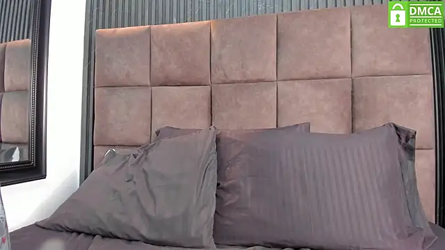 Sussy Vixen online show from September 2025 08:11:02 PM