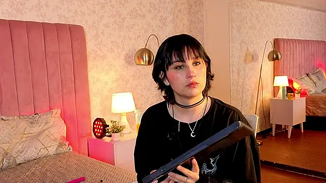 RobinBennett online show from September 2025 12:48:01 PM