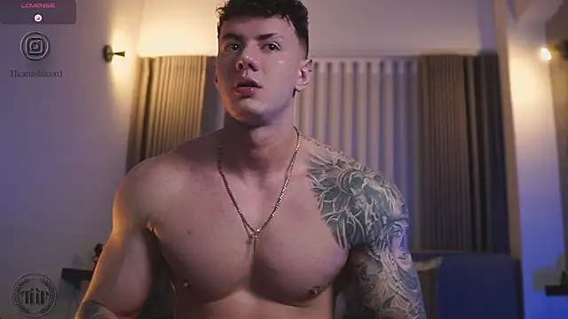 Snapshot of Thomas_Falcon chatting on November 2025 01:19:02 AM Thomas Falcon online show from November 2025 01:19:02 AM