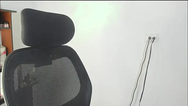 SofiaBermudez online show from October 2025 04:13:01 AM