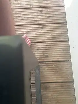 Spritzer07 online show from April 2026 02:08:02 PM