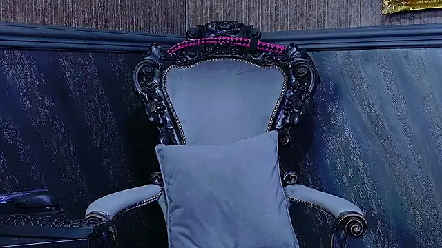 TiffanySia online show from October 2025 05:20:02 AM