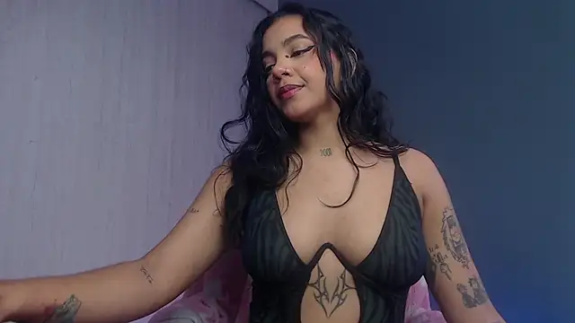 Snapshot of ObeyVal chatting on September 2025 10:12:01 PM ObeyVal online show from September 2025 10:12:01 PM