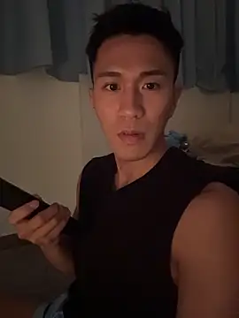 Snapshot of gooodboiii chatting on November 2025 01:32:01 PM gooodboiii online show from November 2025 01:32:01 PM