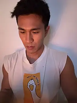 Snapshot of gooodboiii chatting on February 2026 02:33:01 PM gooodboiii online show from February 2026 02:33:01 PM