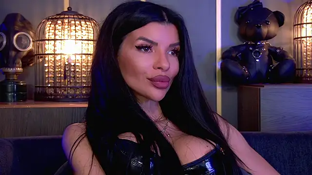 EleniaDevons online show from April 2026 01:41:01 PM