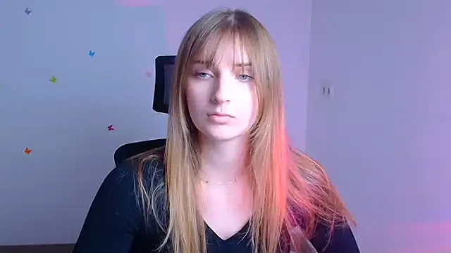 NeyliDream online show from October 2025 12:24:01 PM