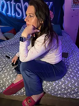 Snapshot of shortywidaphatty chatting on November 2025 12:18:02 PM shortywidaphatty online show from November 2025 12:18:02 PM