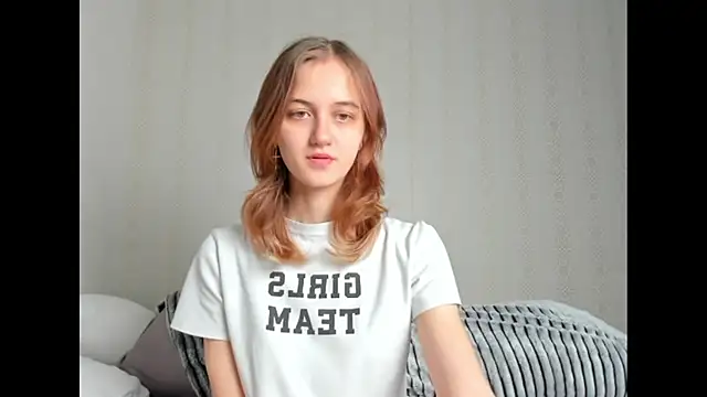 Snapshot of dreamy_pollyyy chatting on November 2025 06:39:01 PM dreamy pollyyy online show from November 2025 06:39:01 PM