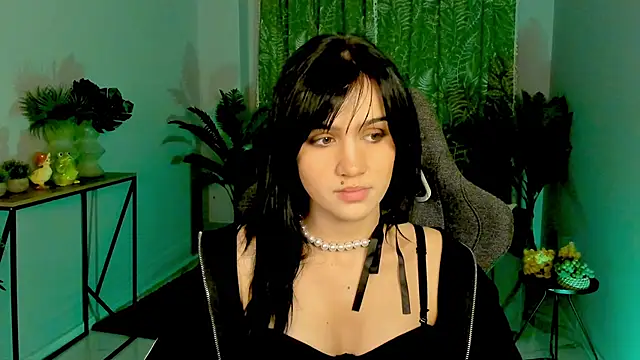 MonicaFarmer online show from October 2025 08:51:02 PM