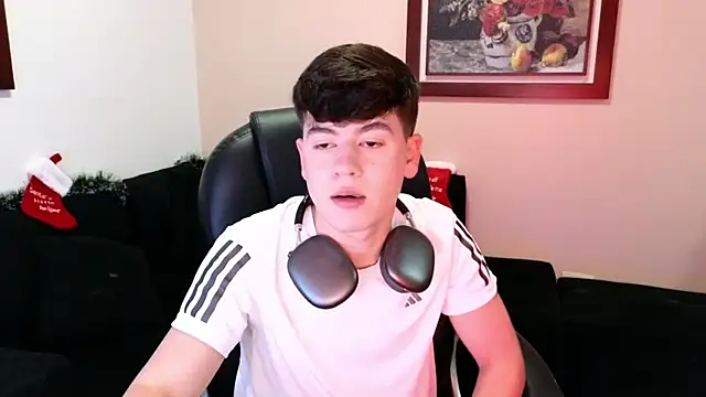 Snapshot of tightncuteass chatting on November 2025 11:37:02 PM tightncuteass online show from November 2025 11:37:02 PM