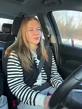 Snapshot of AllesandraLove chatting on December 2025 02:12:02 PM AllesandraLove online show from December 2025 02:12:02 PM