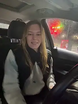 Snapshot of AllesandraLove chatting on December 2025 12:34:02 PM AllesandraLove online show from December 2025 12:34:02 PM