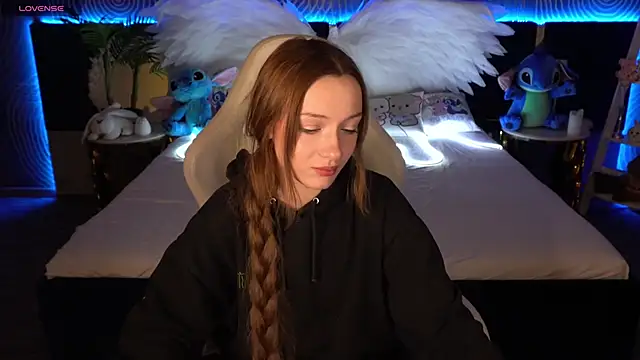 Snapshot of FoxyMayy chatting on October 2025 01:59:02 PM FoxyMayy online show from October 2025 01:59:02 PM