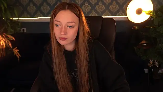 Snapshot of FoxyMayy chatting on November 2025 07:27:01 AM FoxyMayy online show from November 2025 07:27:01 AM