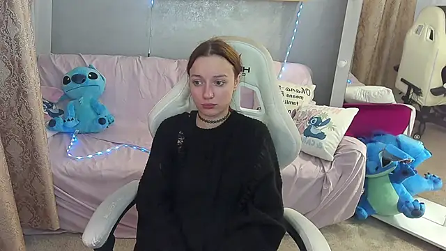 Snapshot of FoxyMayy chatting on February 2026 05:17:01 AM FoxyMayy online show from February 2026 05:17:01 AM