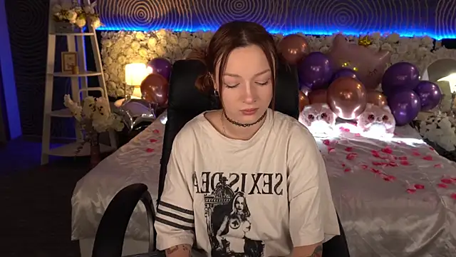 Snapshot of FoxyMayy chatting on February 2026 02:09:02 PM FoxyMayy online show from February 2026 02:09:02 PM