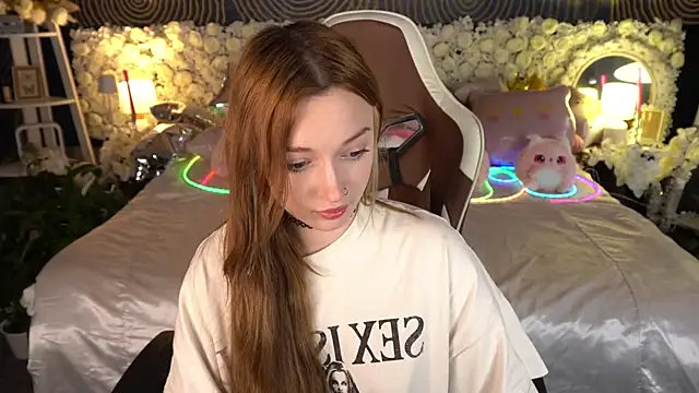 FoxyMayy online show from May 2026 01:39:02 PM