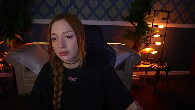 FoxyMayy online show from May 2026 12:44:02 PM