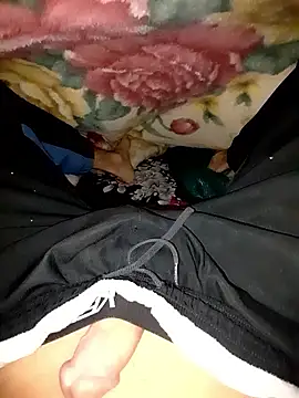 Snapshot of adem63636 chatting on January 2026 05:56:01 AM adem63636 online show from January 2026 05:56:01 AM