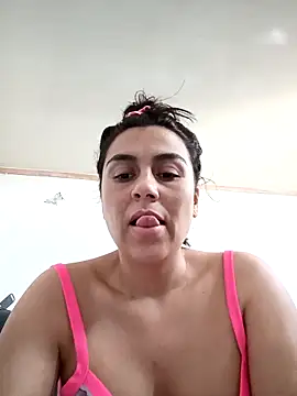 Snapshot of vanessa-titisM chatting on February 2026 04:19:02 PM vanessa-titisM online show from February 2026 04:19:02 PM