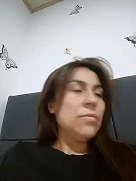 Snapshot of vanessa-titisM chatting on March 2026 03:10:01 AM vanessa-titisM online show from March 2026 03:10:01 AM