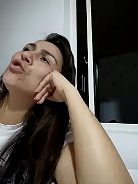 Snapshot of vanessa-titisM chatting on March 2026 12:37:02 AM vanessa-titisM online show from March 2026 12:37:02 AM