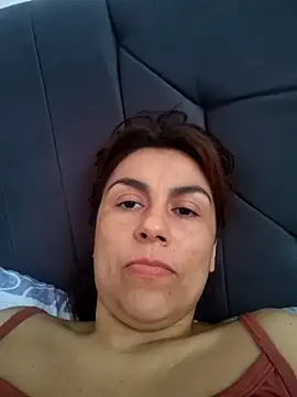 Snapshot of vanessa-titisM chatting on April 2026 03:16:01 PM vanessa-titisM online show from April 2026 03:16:01 PM