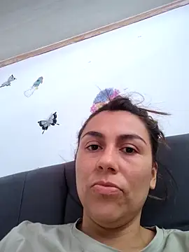 Snapshot of vanessa-titisM chatting on April 2026 04:34:01 PM vanessa-titisM online show from April 2026 04:34:01 PM