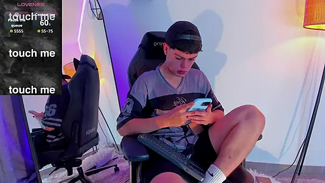 Im Juaniito online show from September 2025 04:01:01 AM