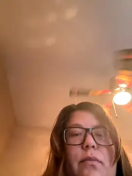 amberlynntun online show from November 2025 07:56:02 PM