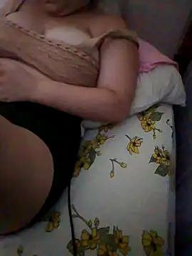 Snapshot of luablancax2021 chatting on October 2025 07:45:02 PM luablancax2021 online show from October 2025 07:45:02 PM