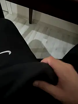 Snapshot of LAZ3R1 chatting on November 2025 09:58:02 PM LAZ3R1 online show from November 2025 09:58:02 PM