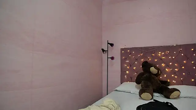 Snapshot of debora_ortiz chatting on October 2025 01:23:02 PM debora ortiz online show from October 2025 01:23:02 PM