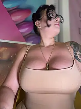 GabyMejiaa online show from July 2026 11:24:02 PM