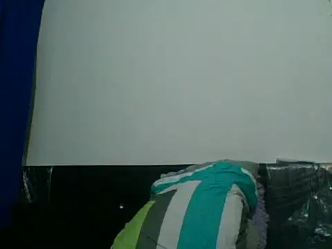 Snapshot of bluc96cm chatting on September 2025 02:56:02 AM bluc96cm online show from September 2025 02:56:02 AM