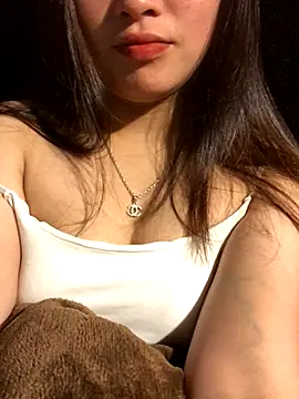 chipchip-00 online show from October 2025 01:37:01 AM