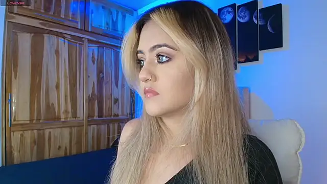 MaryMoon  online show from October 2025 07:13:01 PM